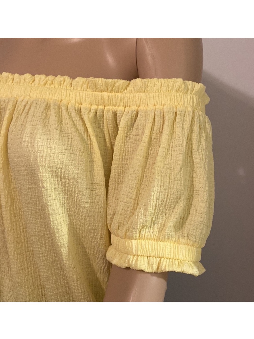 Yellow Off-Shoulder Ruffle Top - Picture 3 of 6